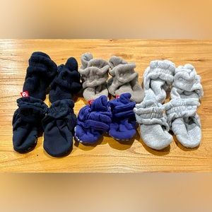 6 Pairs of Zutano Baby Booties - Size 3 to 6 Months